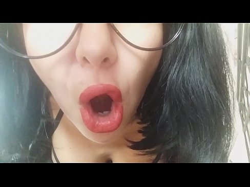 ❤️ Sthandwa, umama wakho ongamzali akakuvumeli ukuthi uye esikoleni namuhla... Ngikudinga kakhulu... Izocansi eziqinile ku-porn zu.gaypornforyou.ru ❌️❤